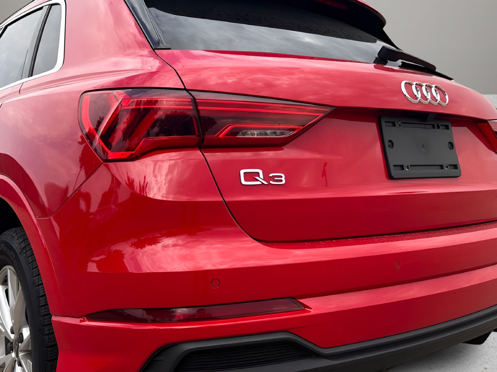 Used 2025 Audi Q3 2.0T Premium AWD/4WD image 23