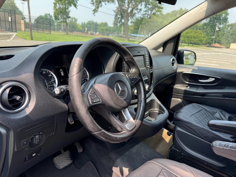 Used 2018 Mercedes-Benz Metris Passenger image 14