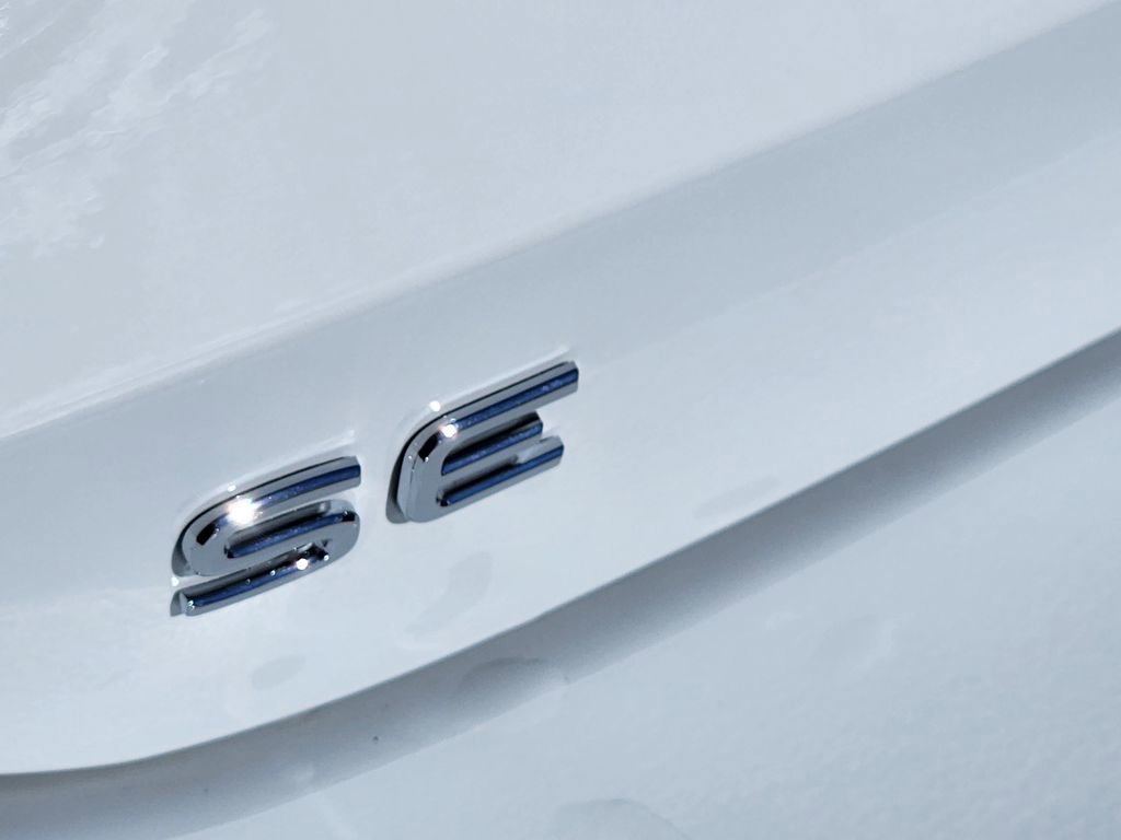 New 2026 Volkswagen Tiguan SE image 30