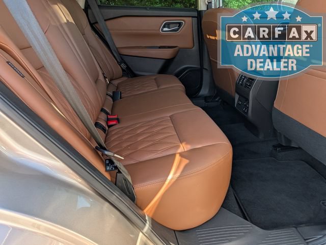 Used 2024 Nissan Rogue Platinum w/ Platinum Premium Package FWD image 23