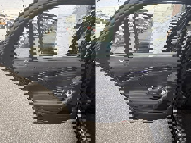 Used 2020 Mercedes-Benz S 450 Sedan image 13