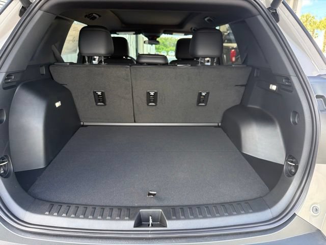 New 2027 GMC Terrain Elevation w/ Elevation Premium Package FWD image 19