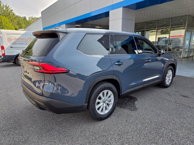 Used 2024 Toyota Grand Highlander AWD image 9