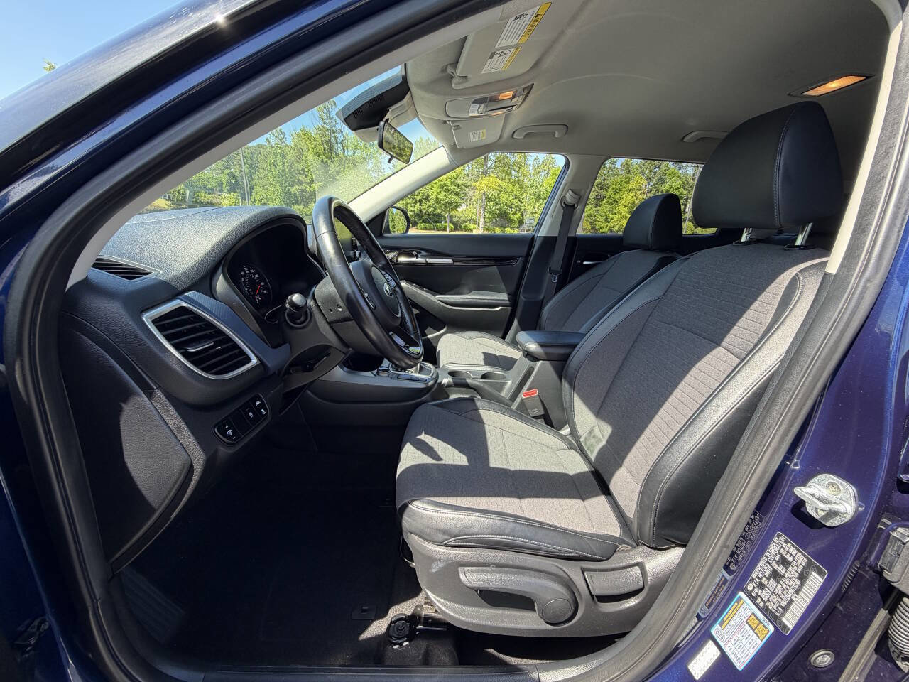 Used 2021 Kia Seltos S FWD image 11
