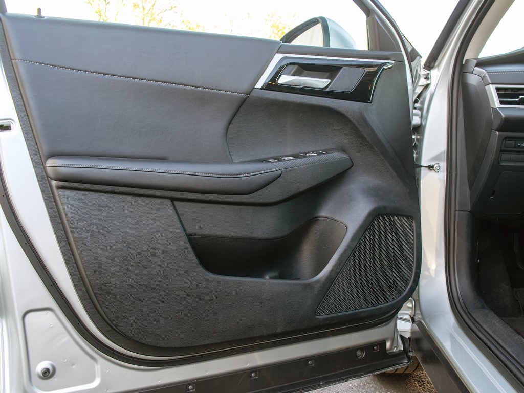 Used 2024 Mitsubishi Outlander SE image 29