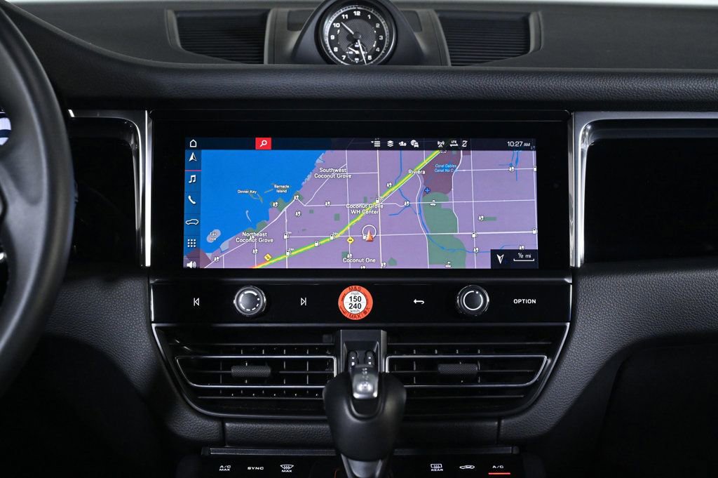 Used 2025 Porsche Macan S image 15