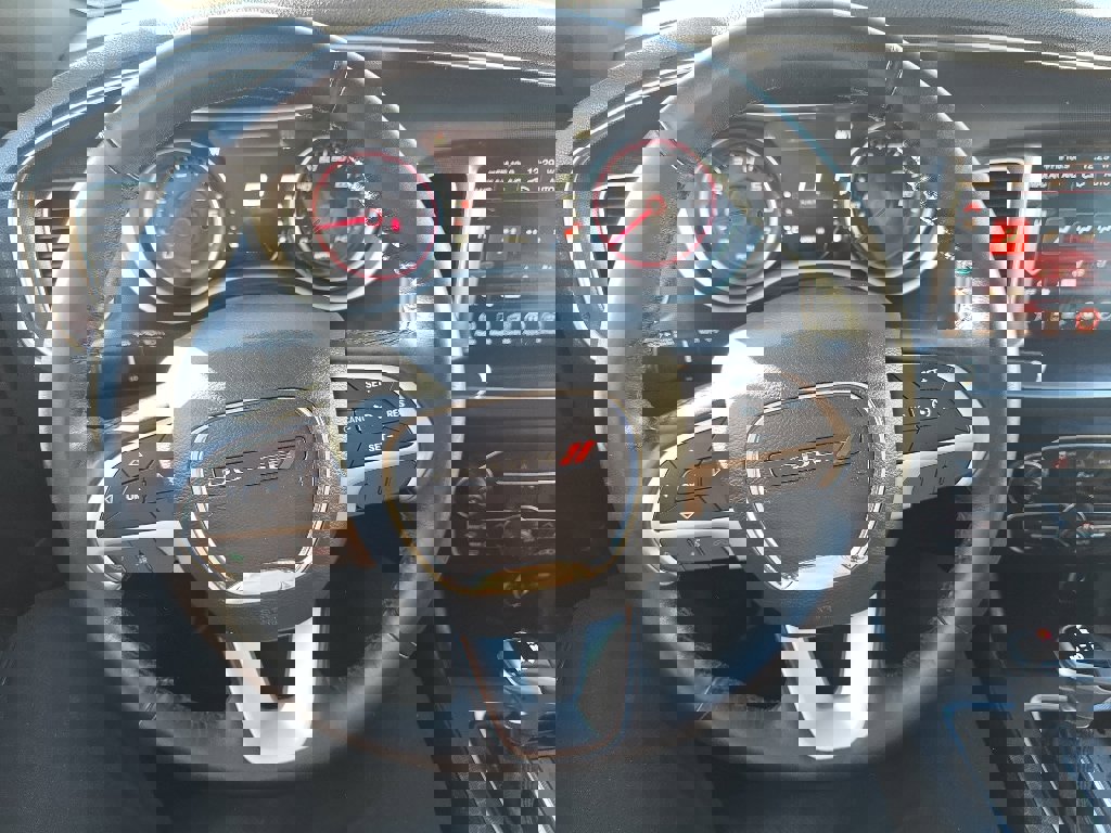 Used 2016 Dodge Charger SXT w/ AWD Plus Group image 8