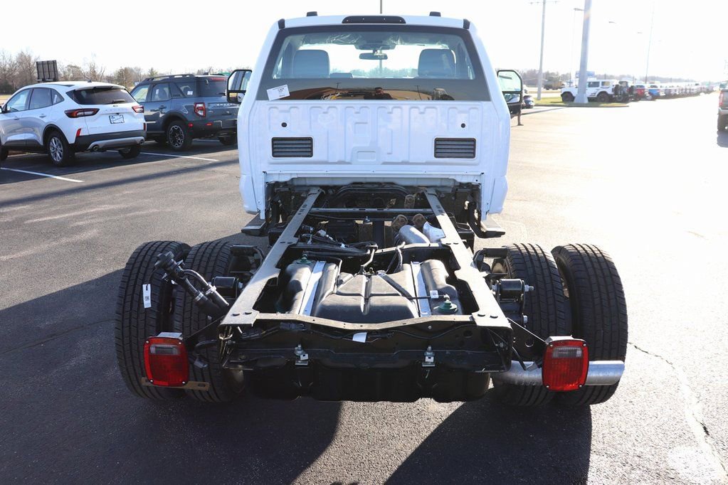 New 2026 Ford F350 XL w/ XL Chrome Package image 9