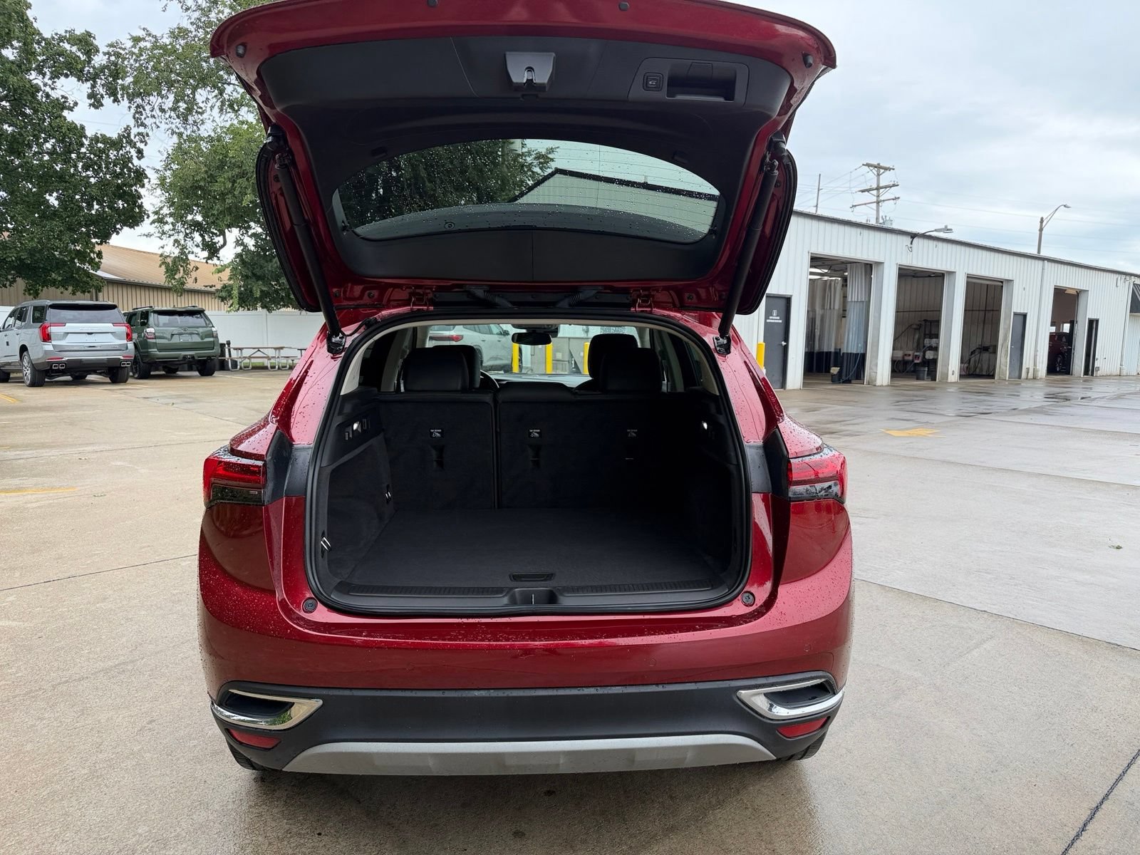 Used 2023 Buick Envision Essence FWD image 33