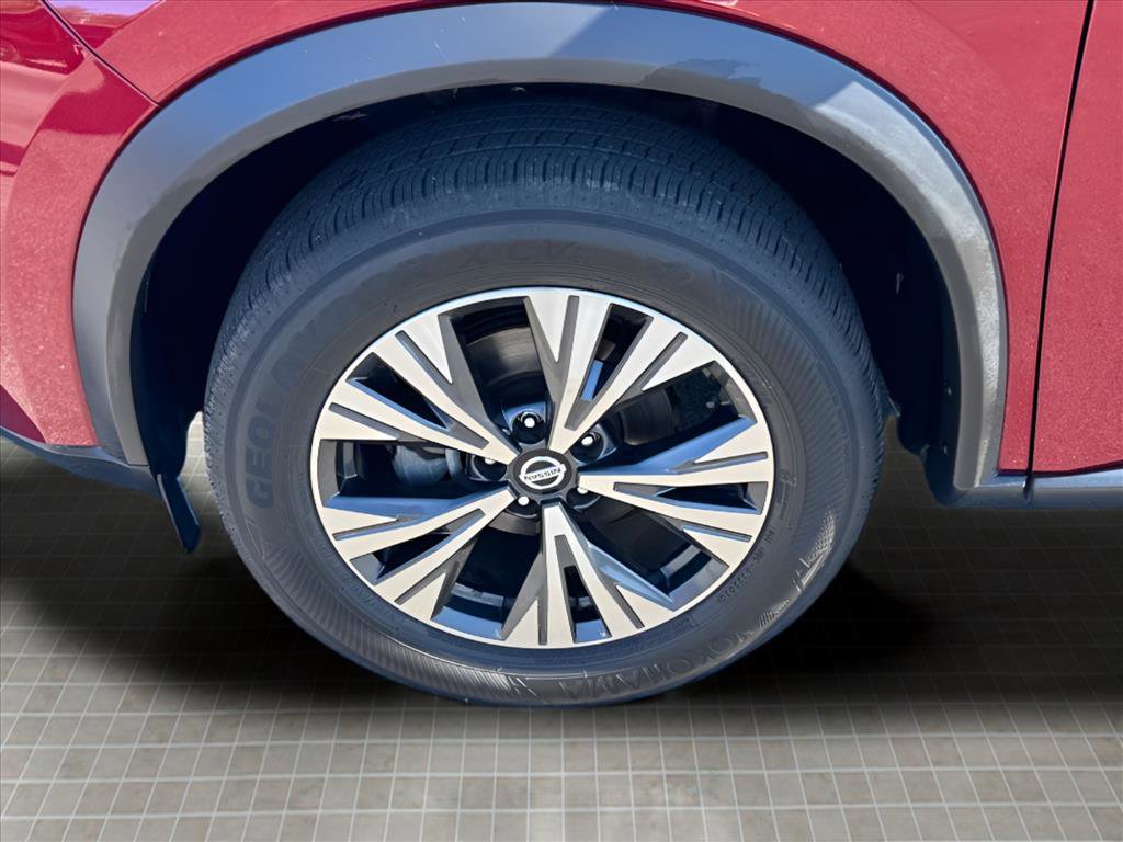 Used 2021 Nissan Rogue SV image 14