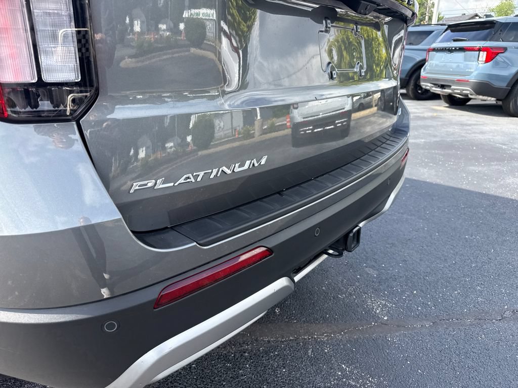 Used 2025 Ford Explorer Platinum w/ LUX Leather Package AWD/4WD image 11