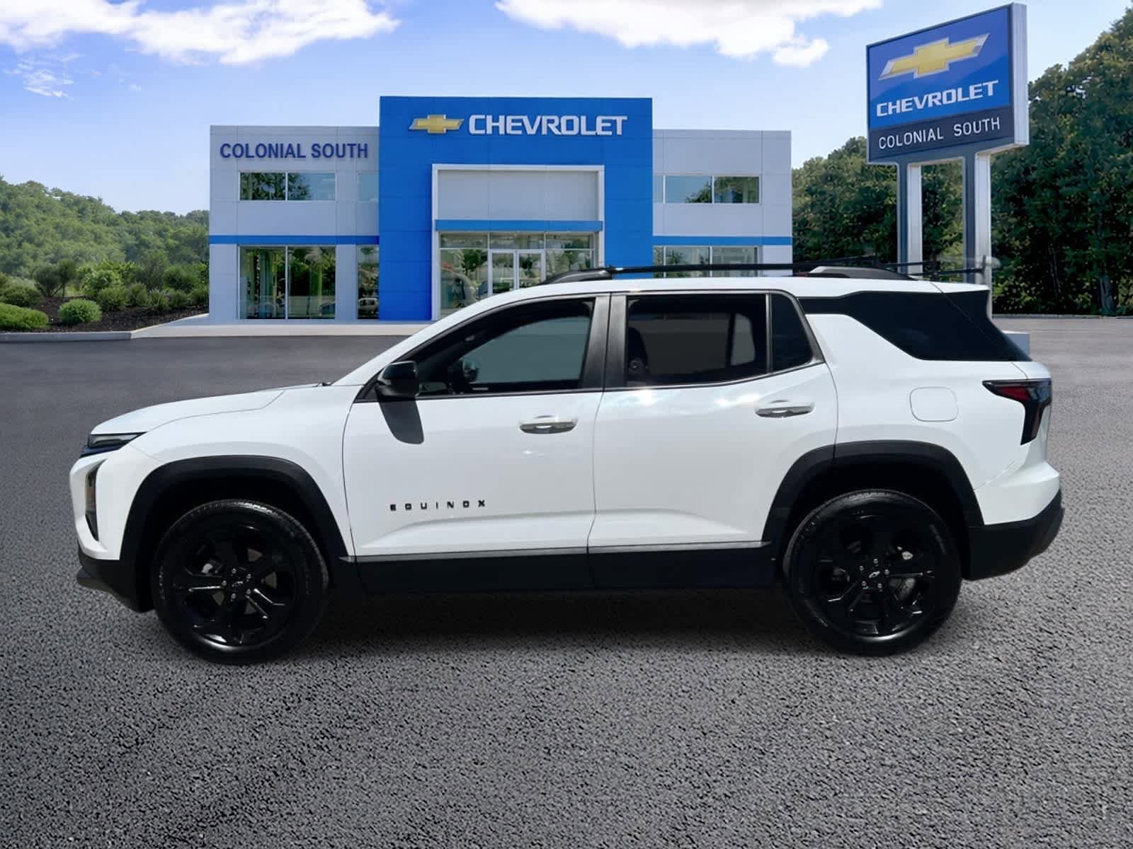 Certified 2026 Chevrolet Equinox LT w/ Midnight Edition FWD image 3