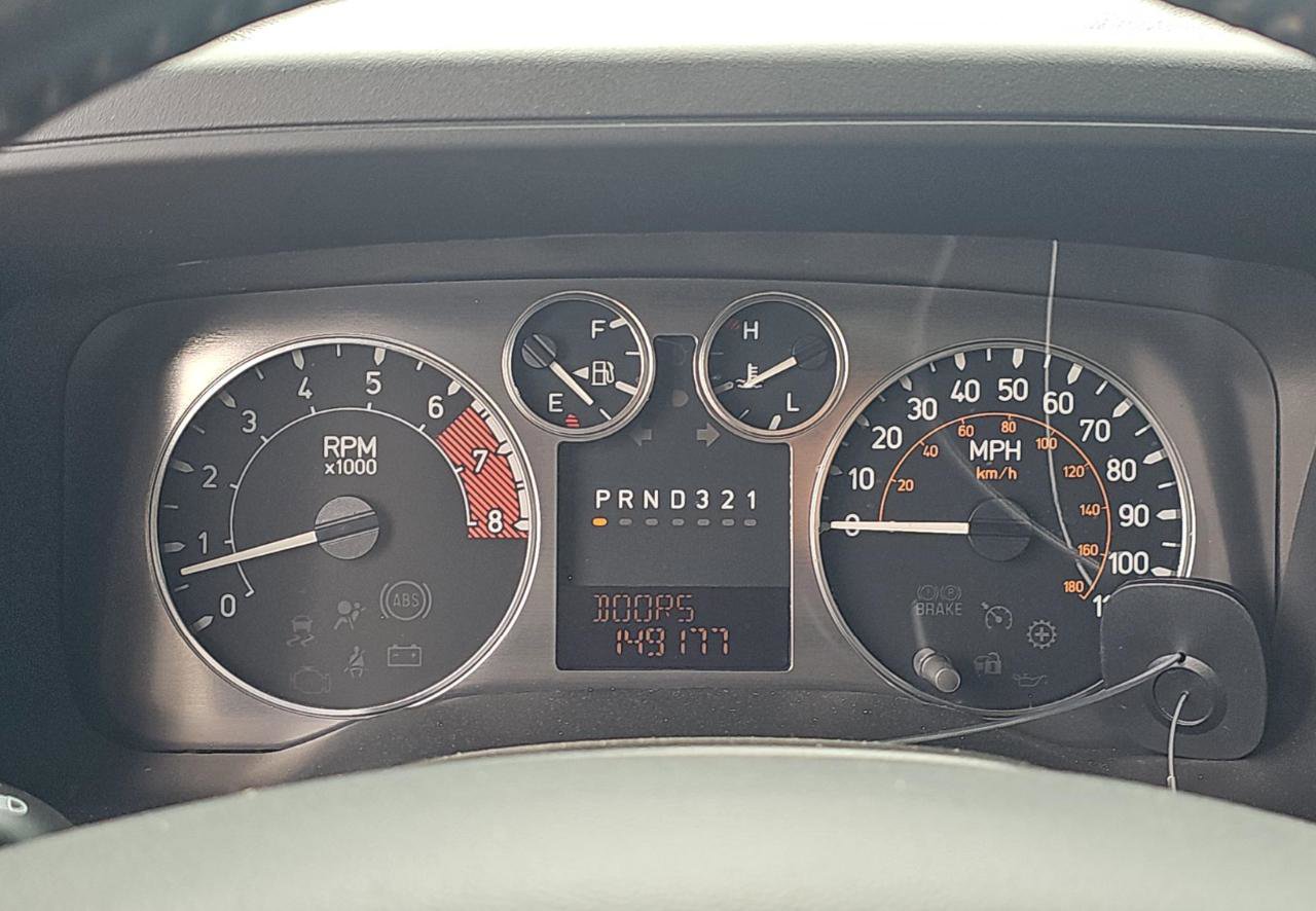 Used 2010 HUMMER H3 Luxury AWD/4WD image 13