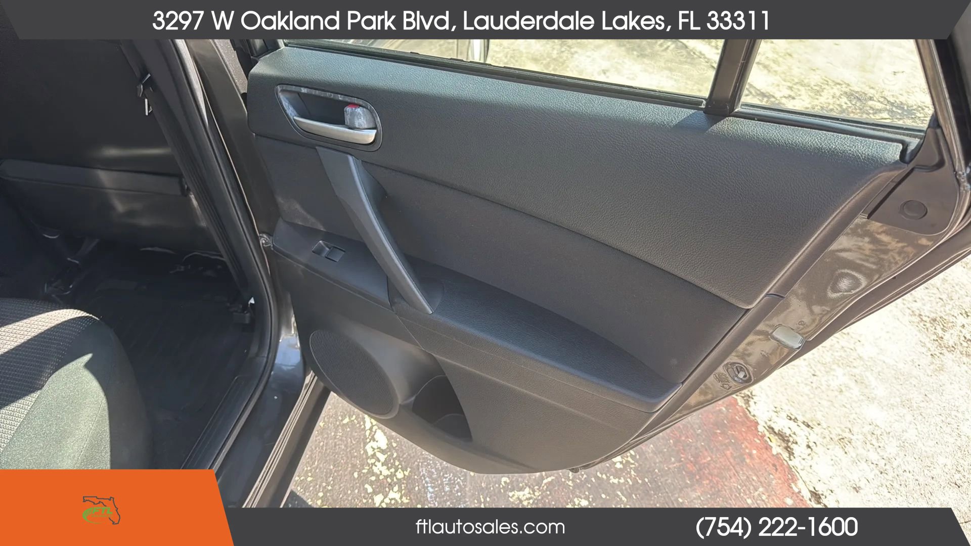 Used 2013 MAZDA MAZDA3 i Touring image 34