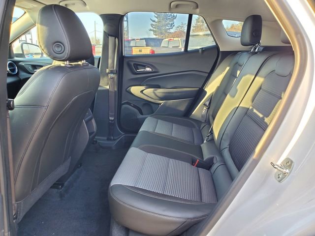 Certified 2024 Chevrolet Trax LT w/ Driver Confidence Package image 12