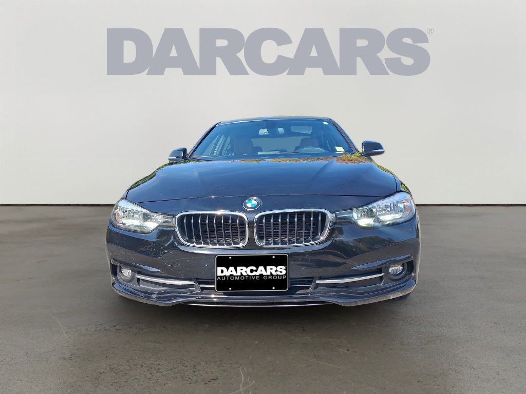 Used 2017 BMW 328d xDrive Sedan AWD/4WD image 2