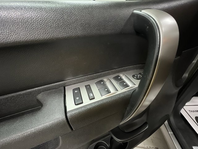 Used 2013 Chevrolet Silverado 1500 LT w/ All-Star Edition AWD/4WD image 21