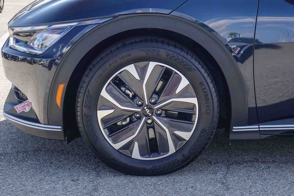 Certified 2024 Kia EV6 Light AWD/4WD image 10