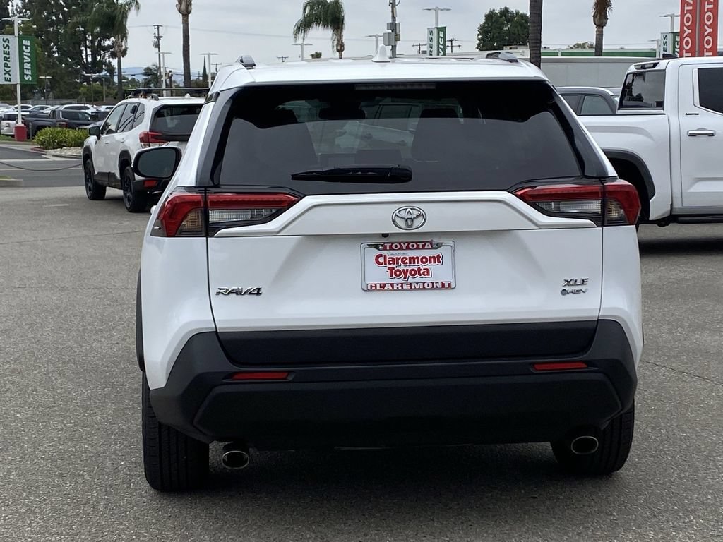 Certified 2025 Toyota RAV4 XLE AWD/4WD image 41