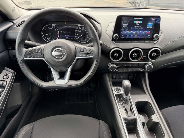 Used 2024 Nissan Sentra SV FWD image 17