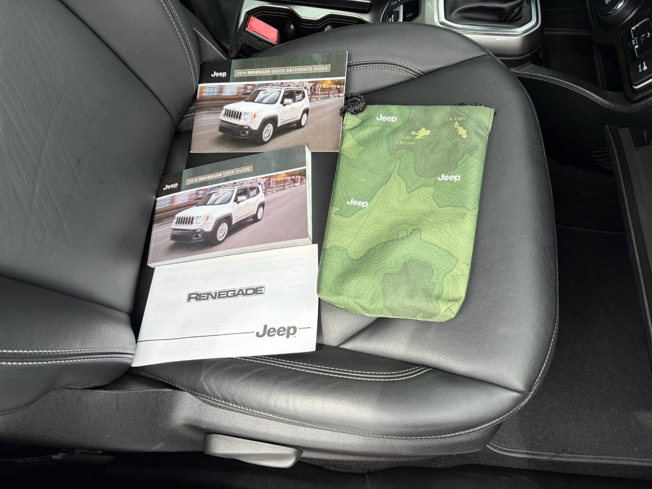Used 2019 Jeep Renegade Limited AWD/4WD image 33
