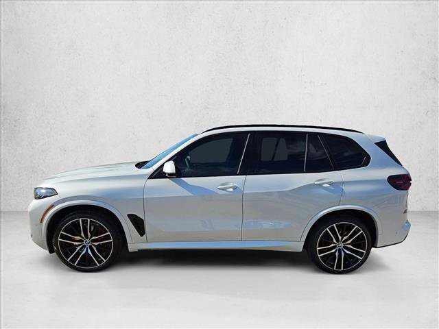 Used 2026 BMW X5 sDrive40i w/ M Sport Package RWD image 5
