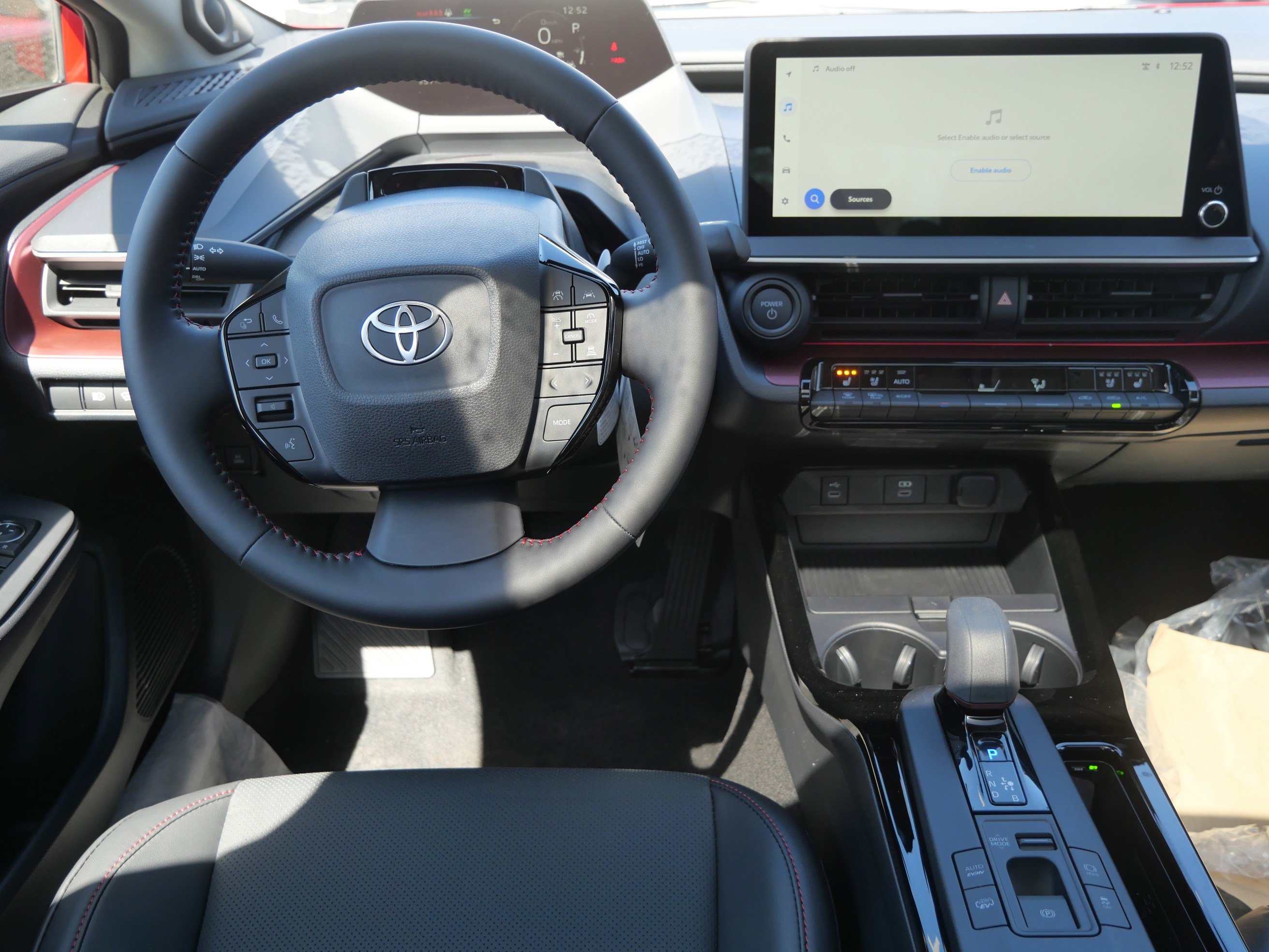 New 2026 Toyota Prius Plug-In Hybrid FWD image 11