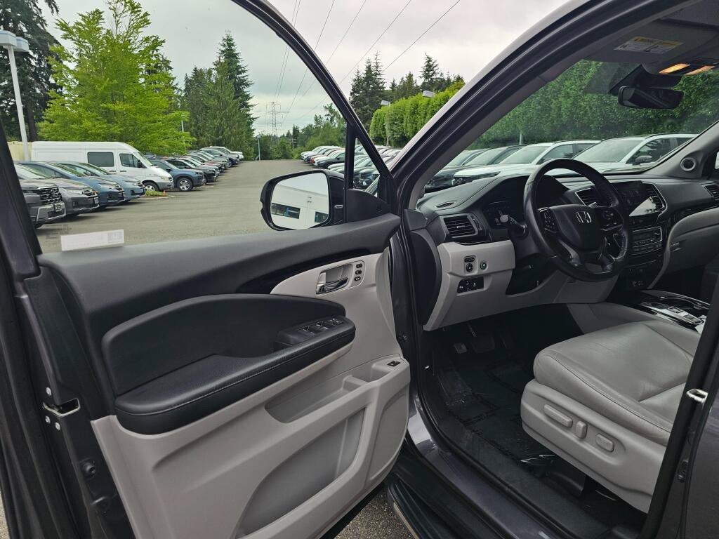 Used 2019 Honda Pilot Touring image 21