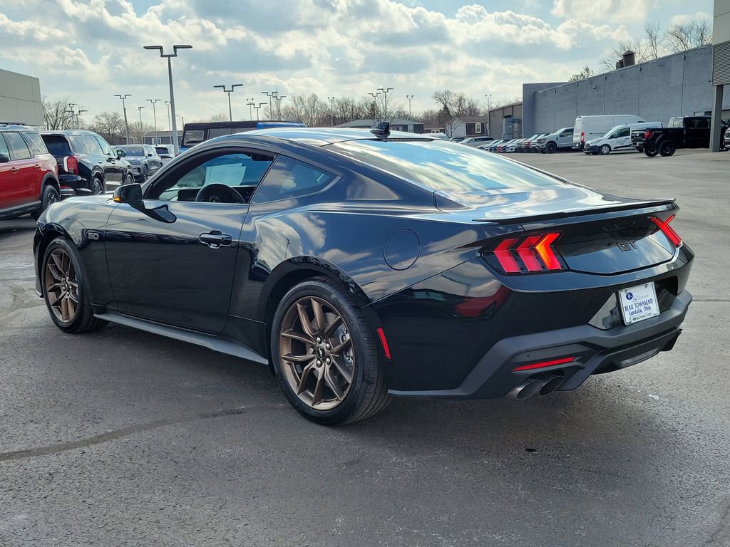 Used 2025 Ford Mustang GT Premium image 6