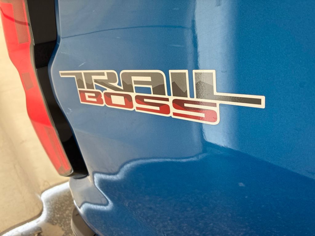 Used 2024 Chevrolet Colorado Trail Boss w/ Advanced Trailering Package AWD/4WD image 29