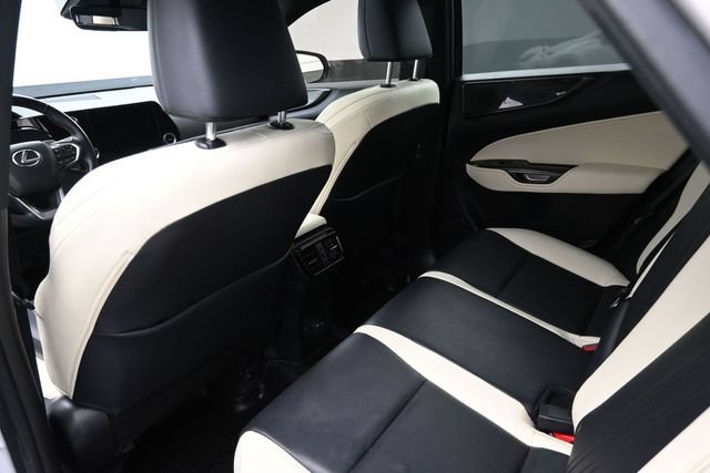 Used 2024 Lexus NX 250 FWD w/ Towing Package (2000 Lbs) image 25