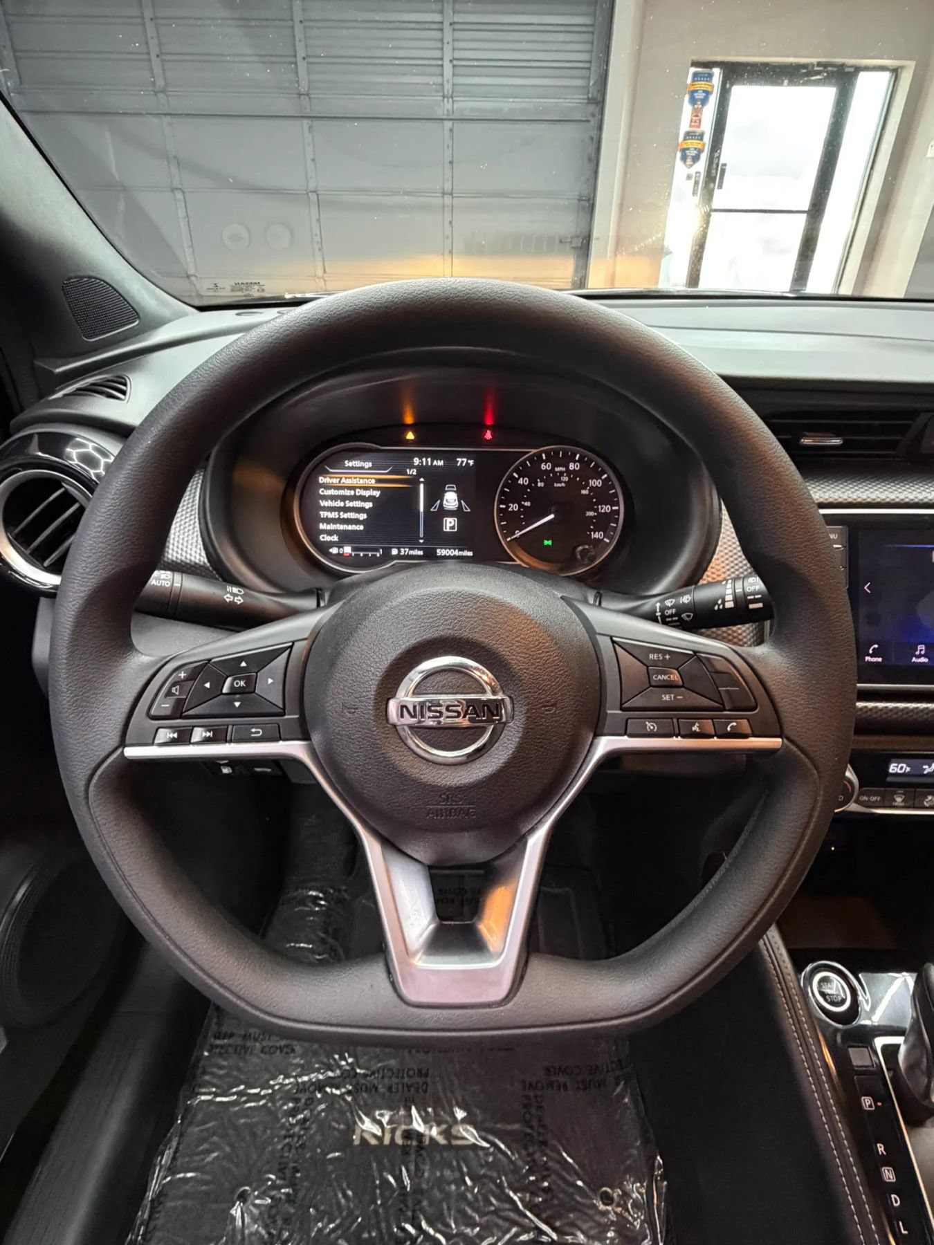 Used 2018 Nissan Kicks SV FWD image 12