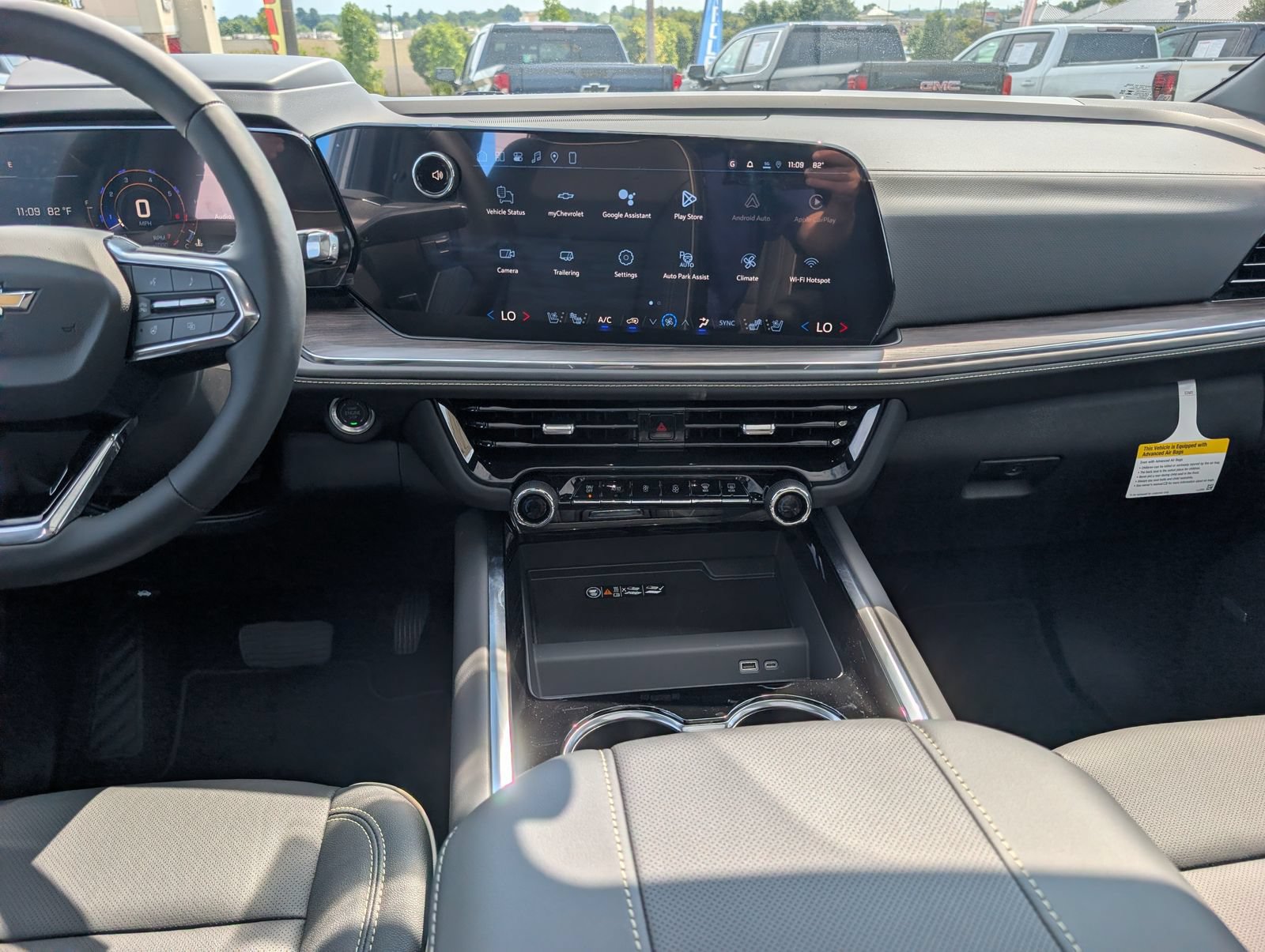 New 2026 Chevrolet Suburban Premier AWD/4WD image 19