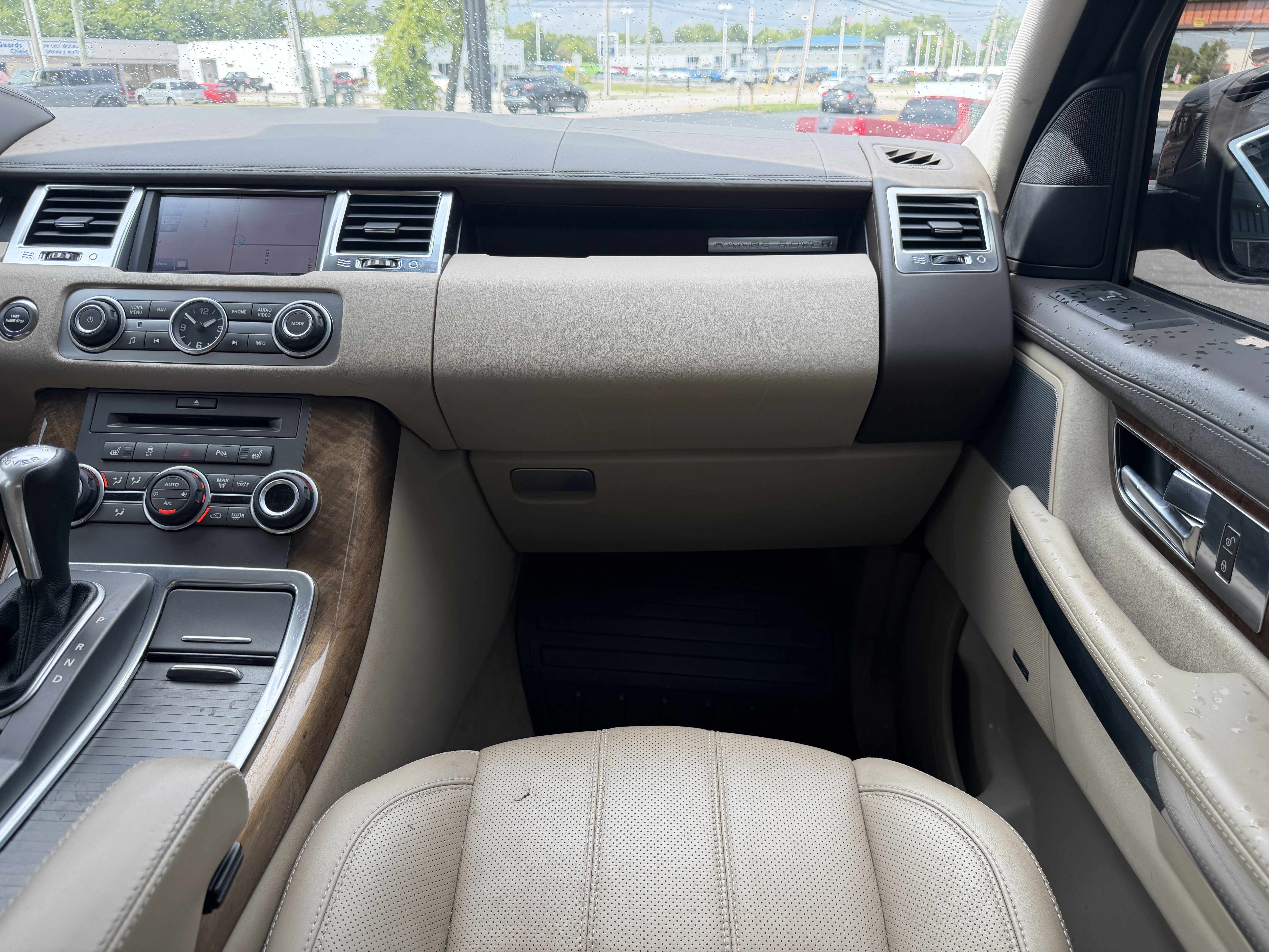 Used 2011 Land Rover Range Rover Sport HSE LUX AWD/4WD image 20