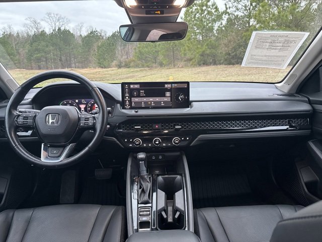 Used 2025 Honda Accord Touring image 14