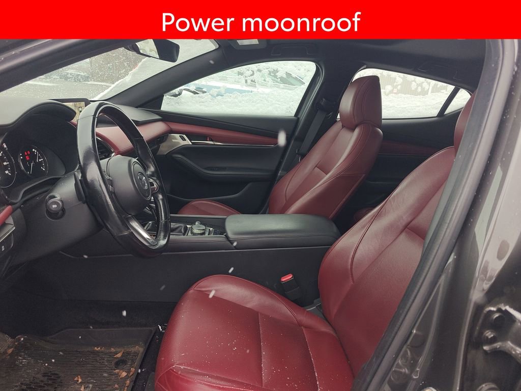 Used 2023 MAZDA MAZDA3 Hatchback w/Premium Plus Pkg image 7