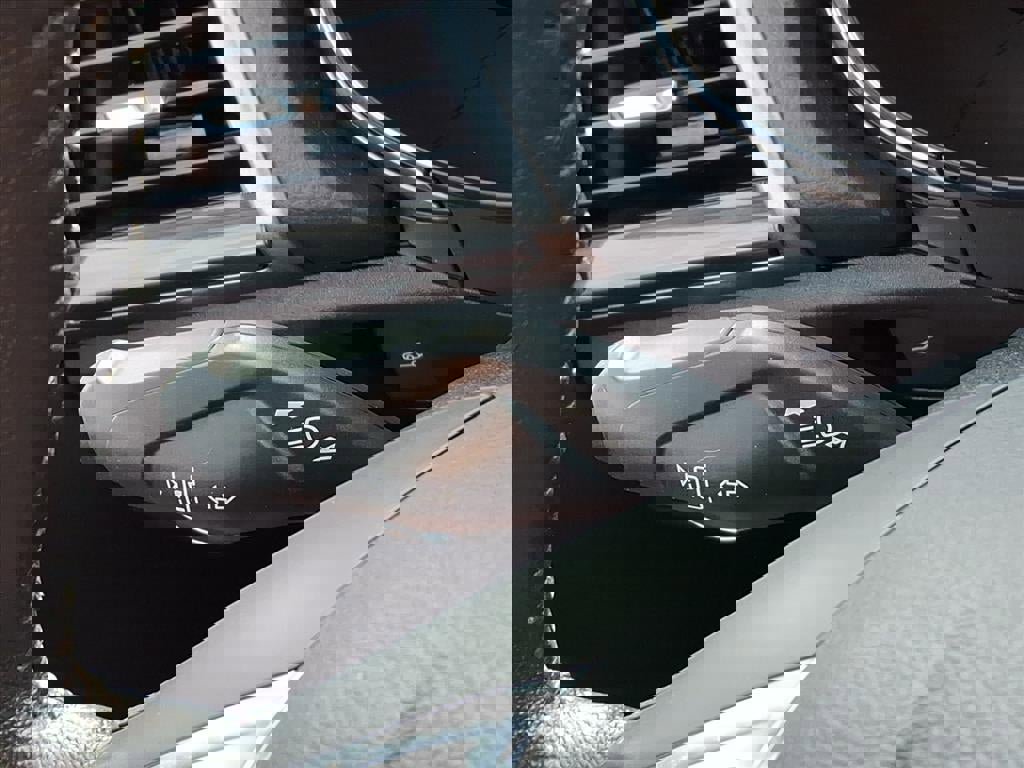 Certified 2019 Ford Fusion SEL image 17