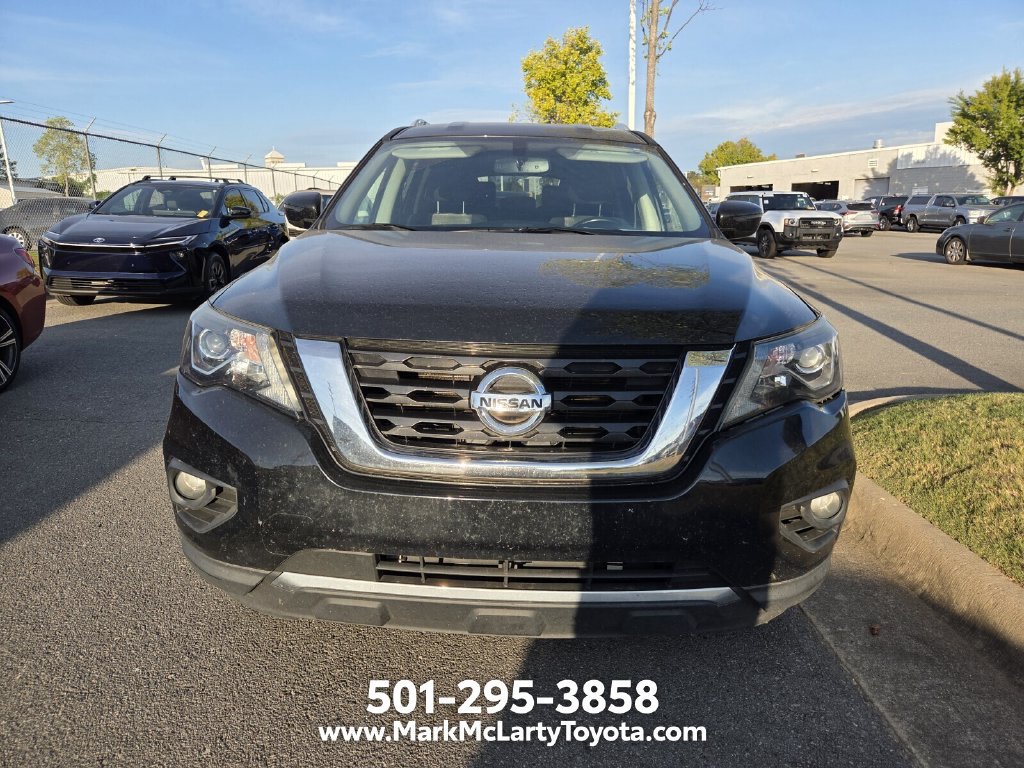 Used 2020 Nissan Pathfinder SV FWD image 2