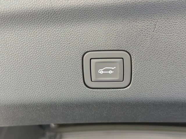 New 2026 Chevrolet Tahoe High Country AWD/4WD image 5