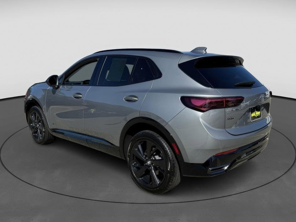 Certified 2025 Buick Envision Sport Touring image 8