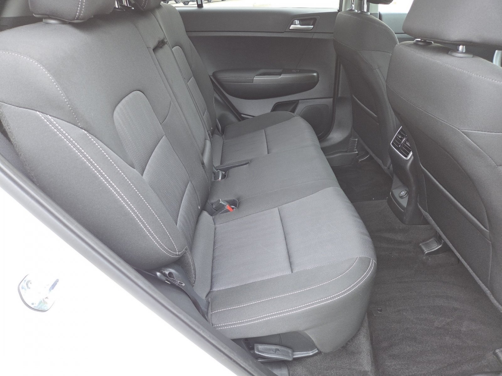 Used 2022 Kia Sportage LX AWD/4WD image 19