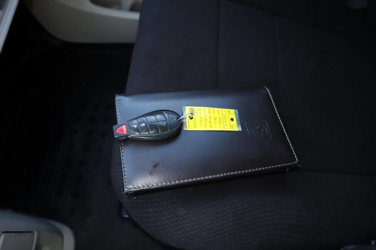 Used 2013 RAM C/V Tradesman image 62