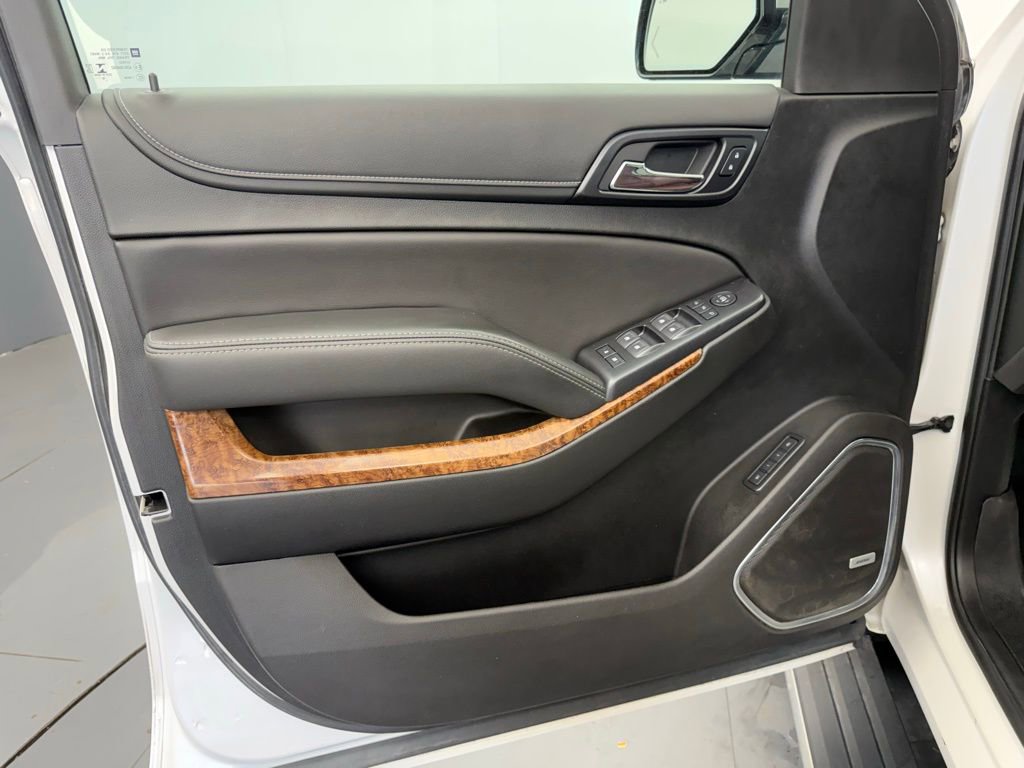 Used 2019 Chevrolet Suburban Premier w/ Premier Plus Edition AWD/4WD image 22