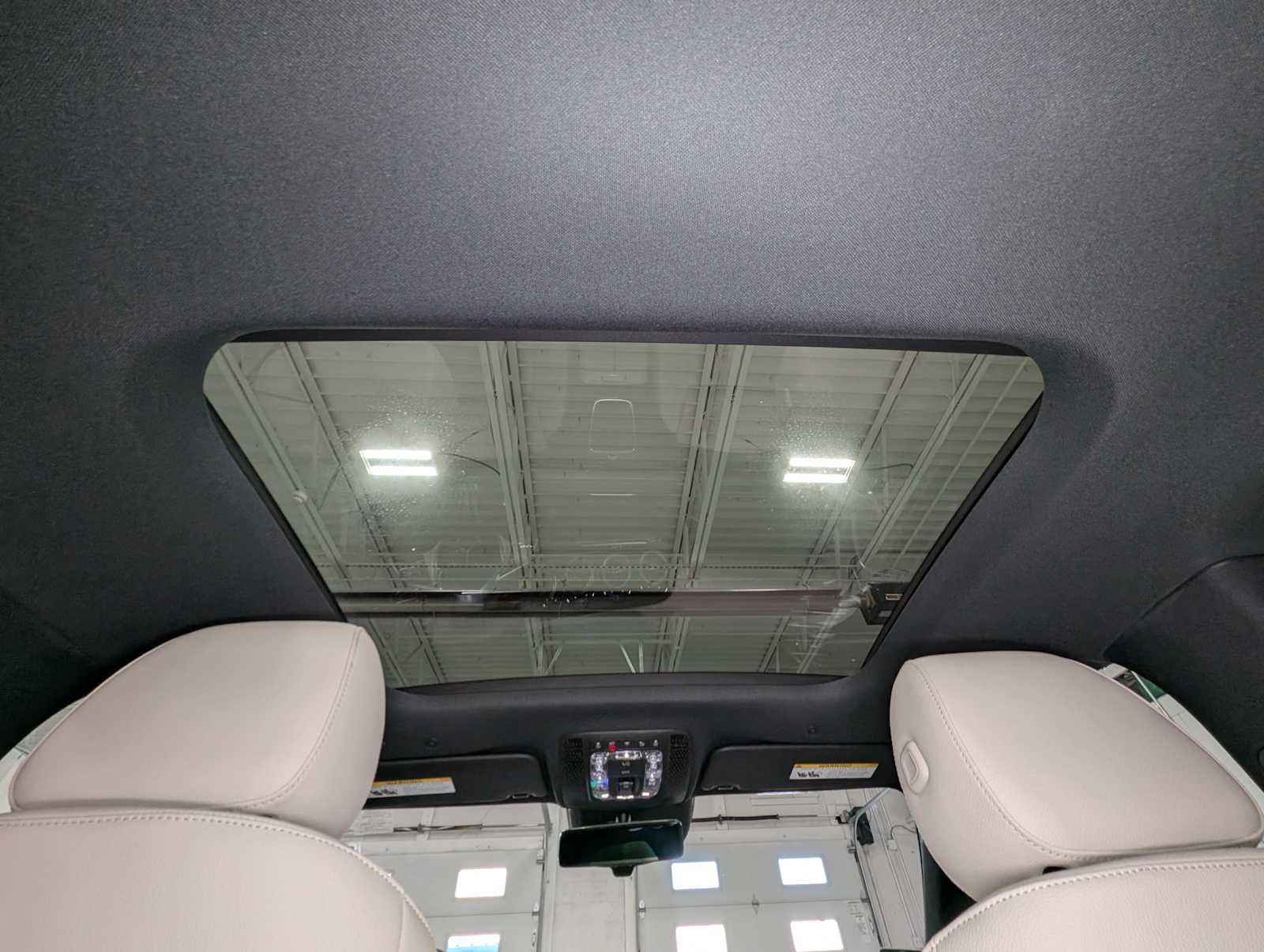 Certified 2025 Mercedes-Benz CLA 250 4MATIC image 16