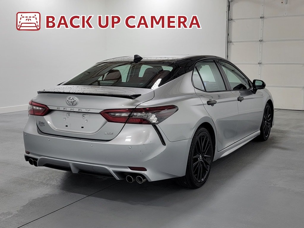 Used 2022 Toyota Camry XSE w/ Navigation Package FWD image 9