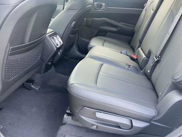 New 2026 Kia Sorento S image 8