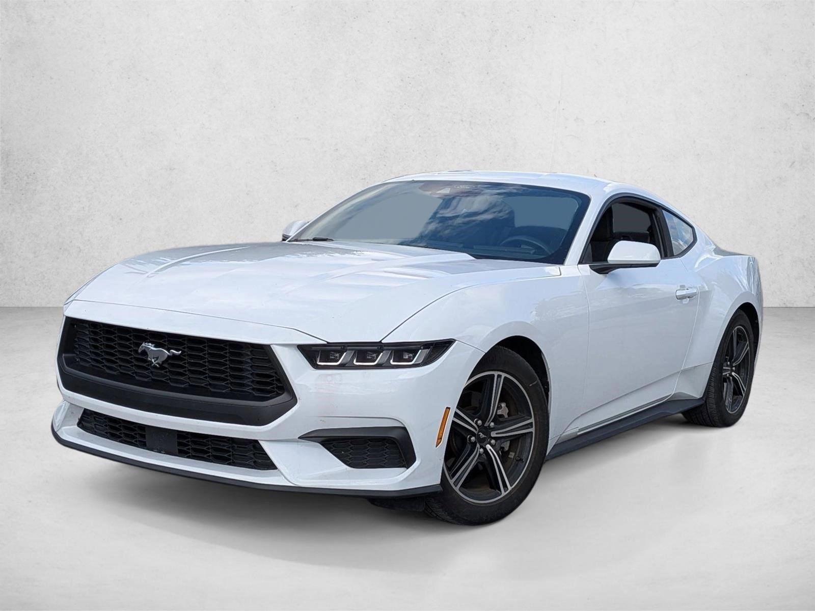 Used 2024 Ford Mustang Coupe RWD image 1