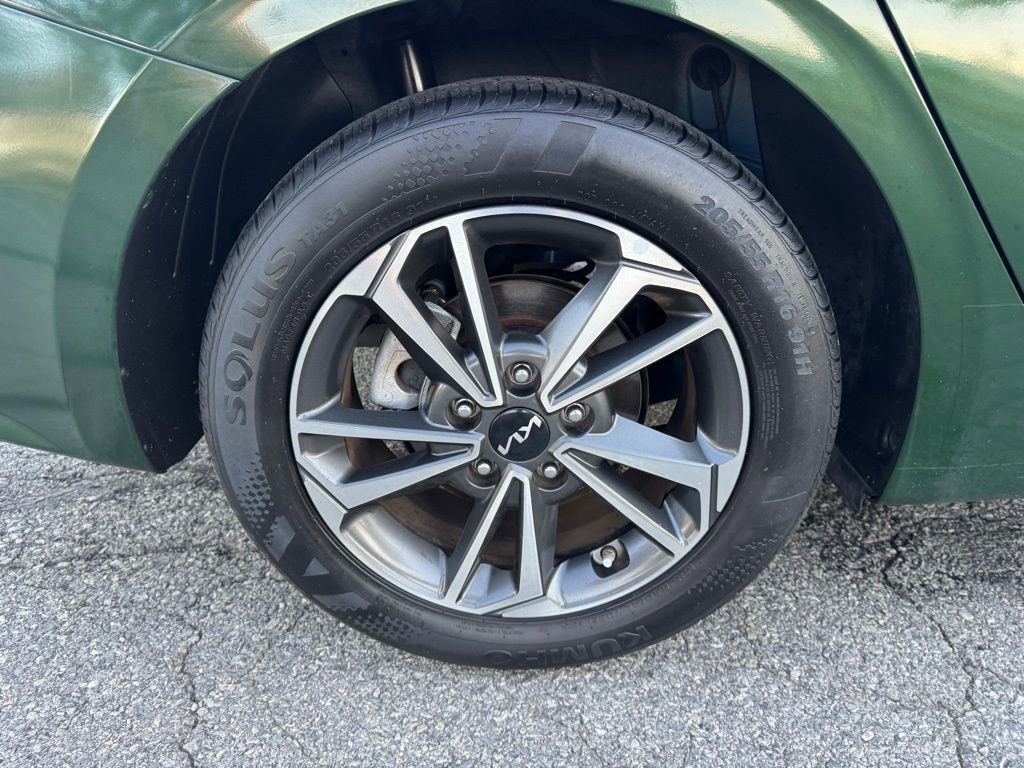 Used 2023 Kia Forte LXS w/ LXS Technology Package image 43