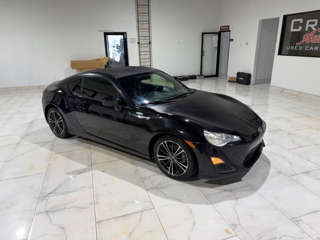 Used 2016 Scion FR-S RWD image 3