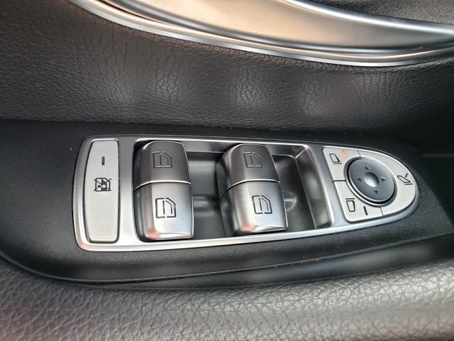 Used 2020 Mercedes-Benz E 350 4MATIC Sedan image 25